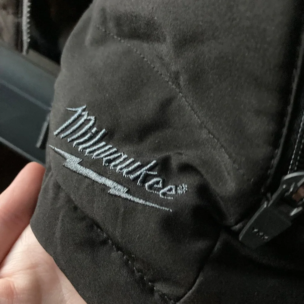 Milwaukee m12 women's heated jacket - Picture 5 of 16